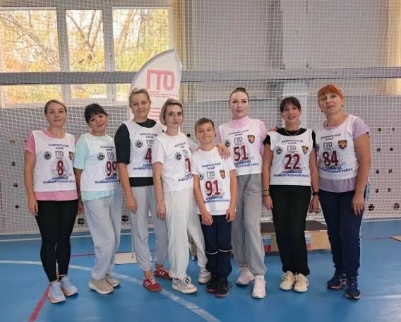 В Елизово коллектив школы-интерната проверил себя на прочность в акции «ГТО — это нам легко»
