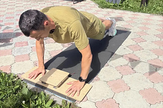 Елизовчане сдали нормы ГТО в парке "Сказка"